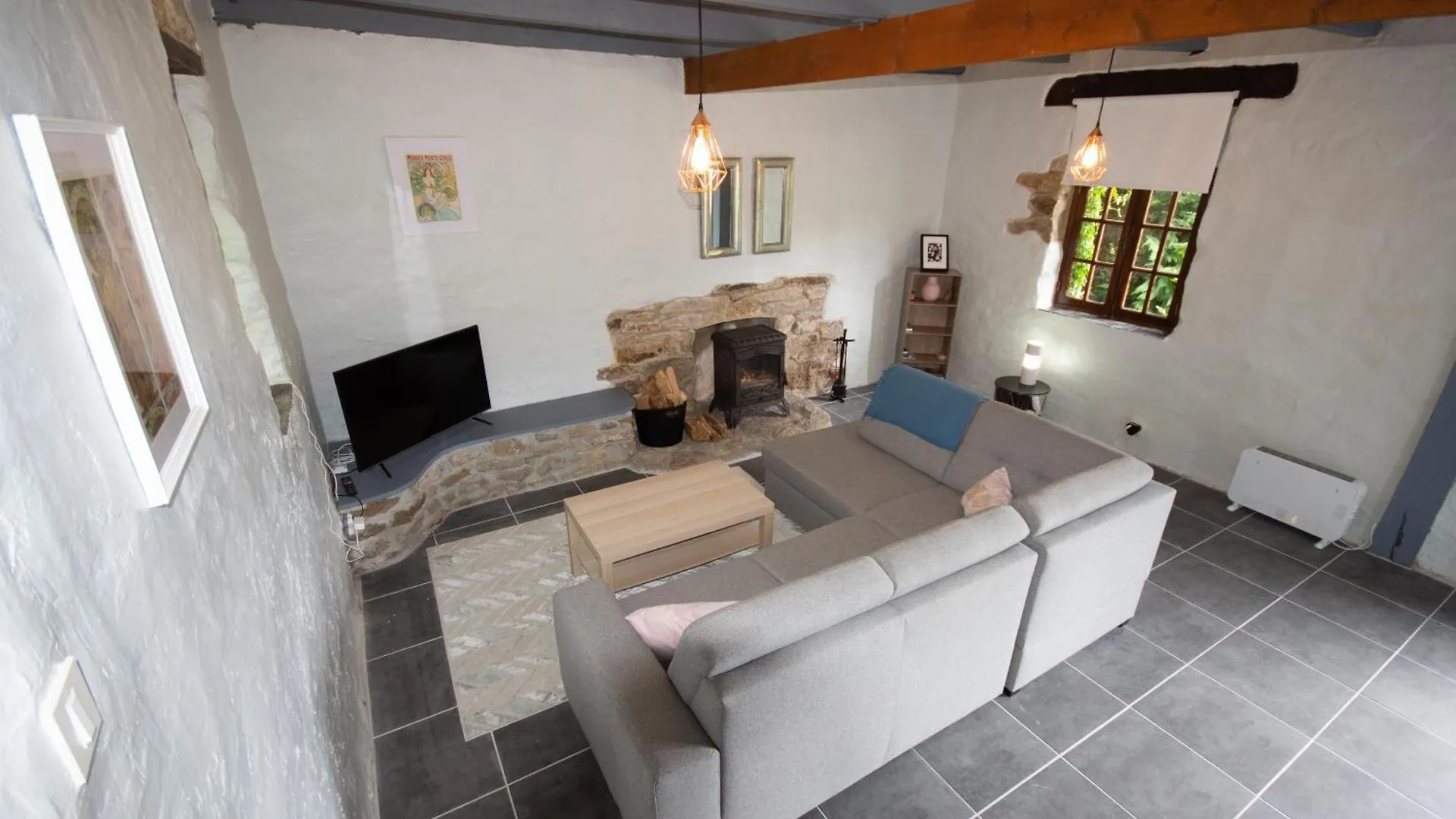 Gites De La Foret Du Huelgoat Apartman